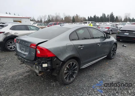 2017 Volvo S60 Cross Country T5 z USA, uszkodzony, nr VIN YV440MUM5H2004290